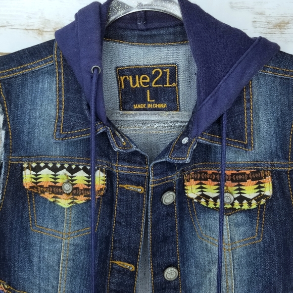 Rue21 Sleeveless Button Up Jean Vest with Hoodie Size Large - Picture 3 of 7